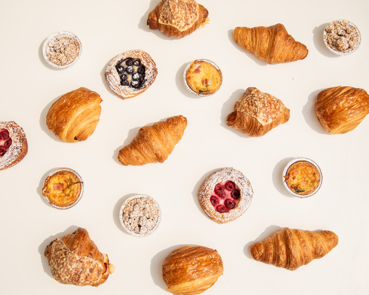 Mini Pain Au Chocolat (12 Pack)