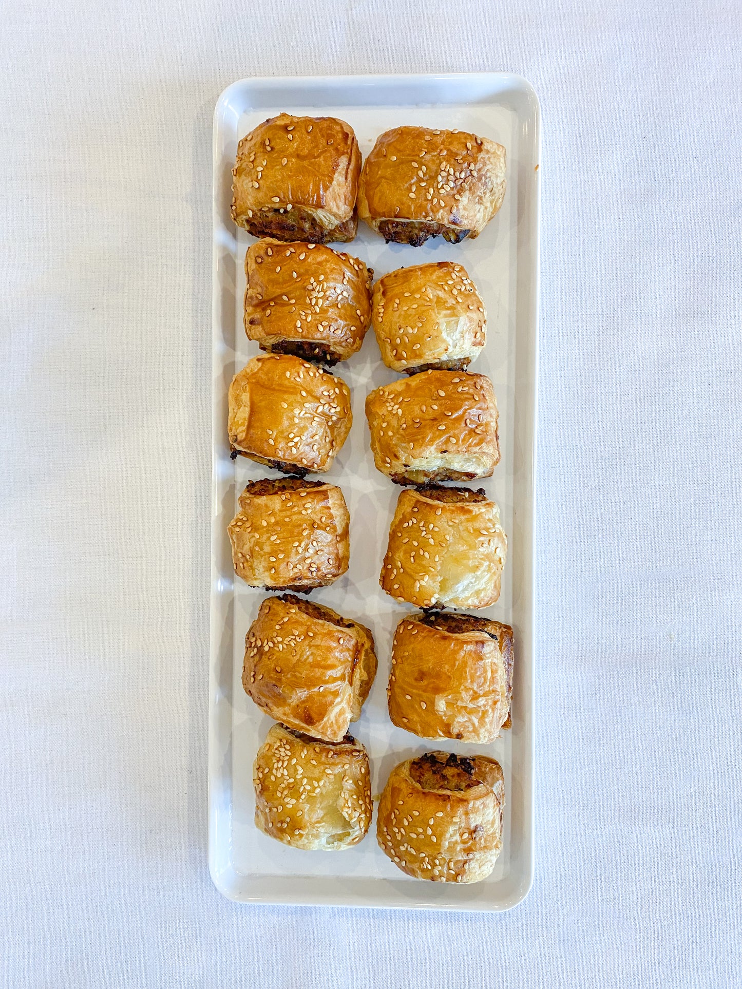 Mini Sausage Rolls (12 Pack)