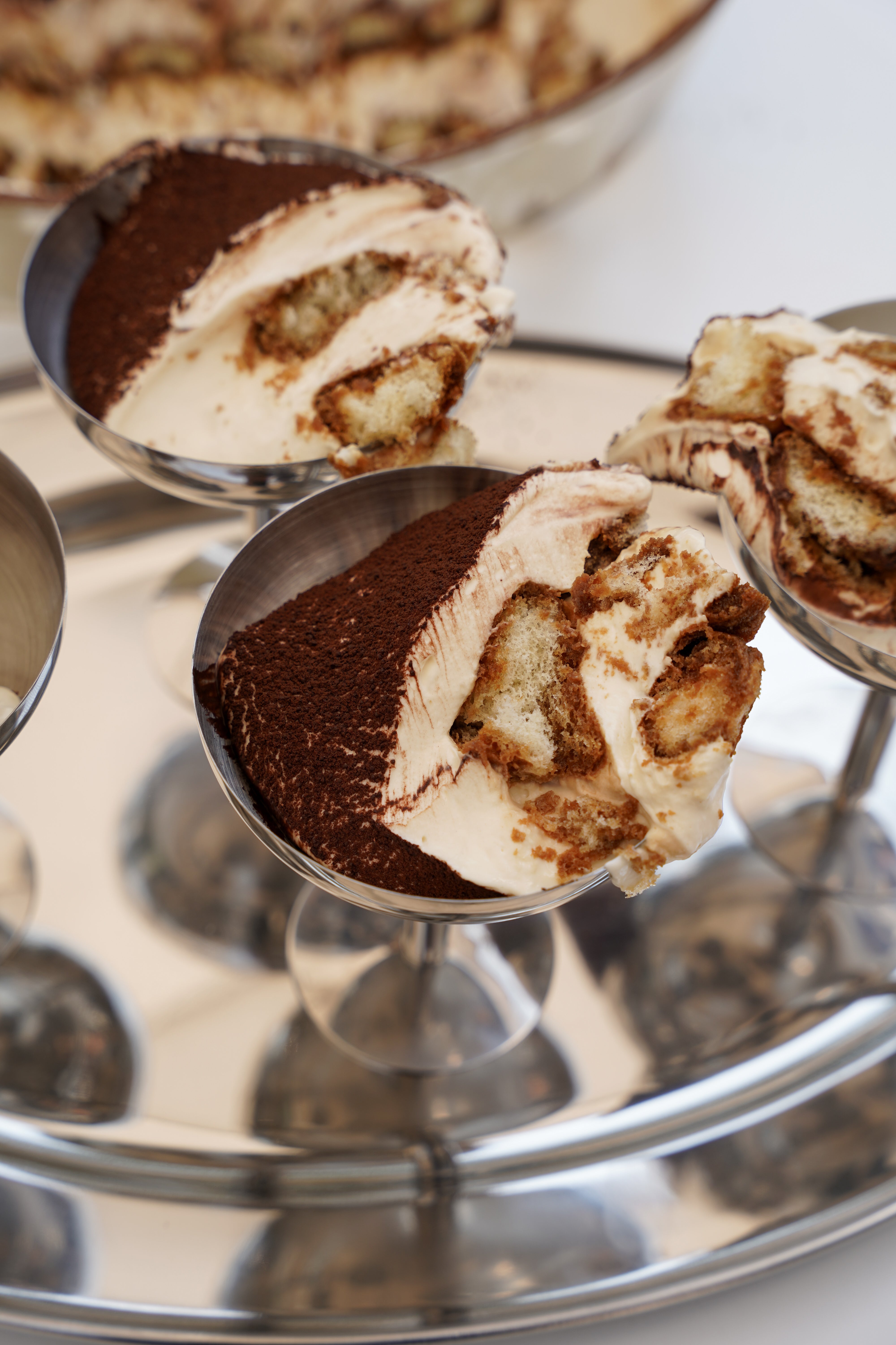 Rectangle Family-Size Tiramisu (3L) – Darvella Patisserie